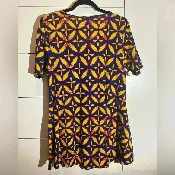 Lularoe short sleeve tshirt mini dress - Picture 2 of 6